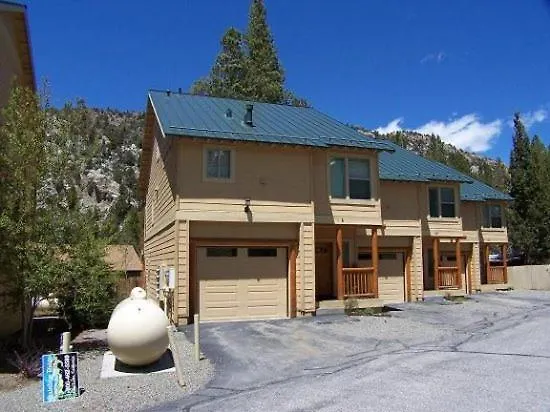 Rr-Hideaway_Down_Canyon103